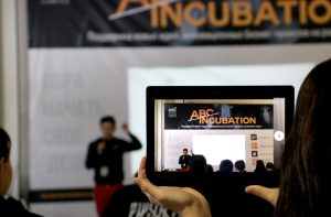 What does “startup” mean? How do startups differ from traditional businesses? How easy is it to launch your own “startup”?Today we welcome Chingis Aitzhanov, project administrator of the Business Incubator of Astana Business Campus. Chingis will answer questions and share his experience and suggestions.