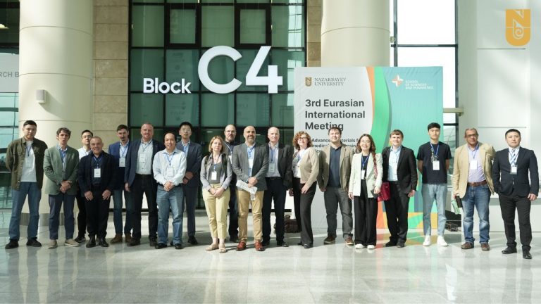 С 13 по 15 мая 2024 года в стенах NU состоялась III Евразийская международная встреча по передовым материалам для биомедицинских и биосенсорных применений, а также передовым биомедицинским нанотехнологиям. На конференции, в которой приняли участие 60 человек, обсуждались такие темы, как наноформацевтические платформы, биосенсорные технологии, противодействие антимикробной резистентности и биопленки, а также использование нанотехнологий для лечения опухолей.