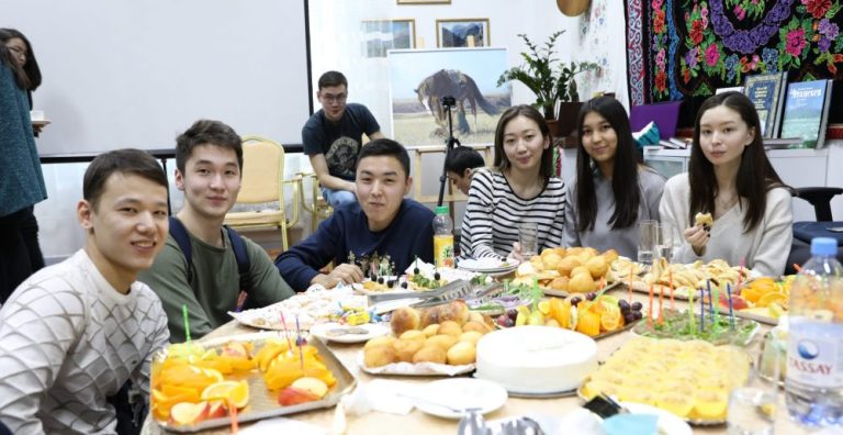 The Kazakh Cultural Resource Room “Aq Zhailau” recently opened at NU. The opening of Aq Zhailau was a student-led initiative, made possible with the cooperation and support of the Academy of Innovative Intellectual Technologies and NU management.