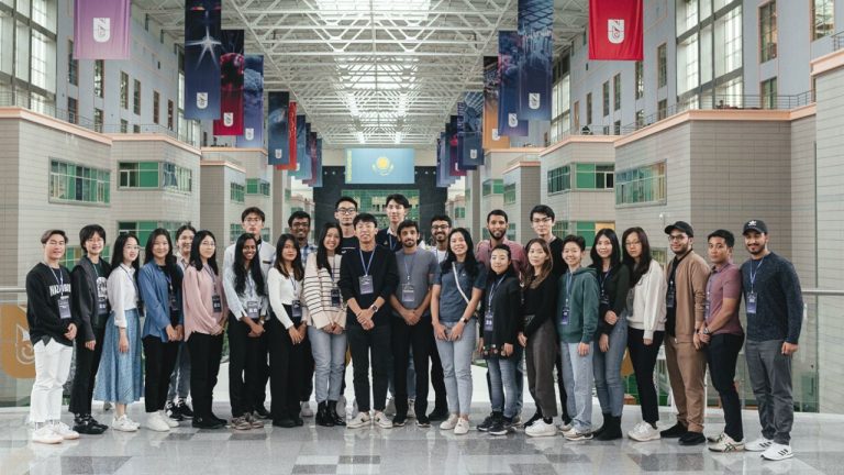 Scientists from the Institute of Smart Systems and Artificial Intelligence (ISSAI), founded by NU School of Engineering and Digital Sciences Professor Hussein Atakan Varol, presented their projects to international students and explained what data they use and from what sources. The Institute researches human/machine interaction and collaboration, augmented/virtual reality, industrial internet of things, power and energy management, bioinformatics, medical imaging, human augmentation, neural interfaces, AI-integrated wearables for diagnostics, natural language processing, smart city, sensor networks, edge computing, and cybersecurity.