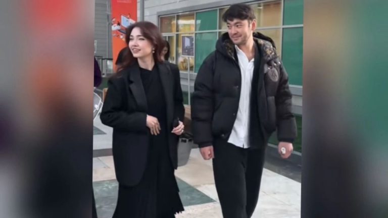 The exhibition of Kazakh artists organized by the students featured one of the guest's works. The visit concluded with a Q&A session.