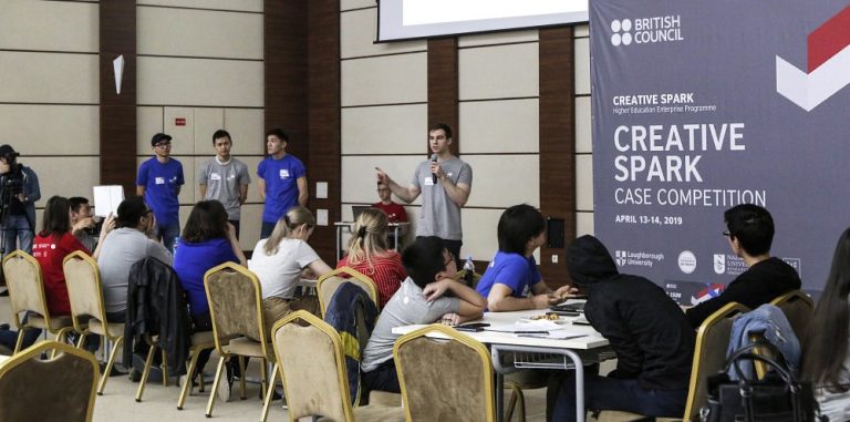 COVID-19 қоғамдық денсаулыққа тигізетін елеулі қауіп-қатерін сезіне отырып, Қазақстанда тіркелген алғашқы құрбандар туралы ақпараттан кейін үкімет вирустың таралуын тежеуге бағытталған қосымша шараларды қабылдады. Олардың ішіндегі ең бастысы физикалық өзара іс-қимылды шектеу болды.