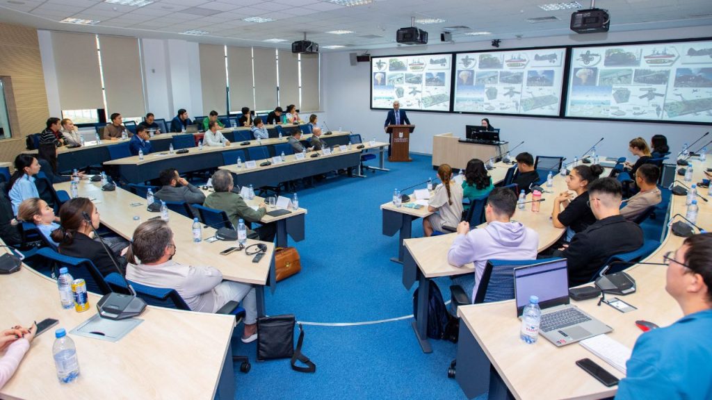 NU hosted a second expert discussion of the "Jana Qazaqstan" intellectual space. In June 2022, Maulen Ashimbayev, the speaker of the Senate of the Parliament of Kazakhstan, stressed the importance of the platform for joint discussion of the agenda of the New Kazakhstan and initiatives on strategic directions of development of the republic, at the space opening and its first discussion.