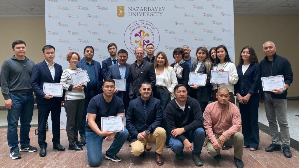 The official online opening of the "Leader of the New Formation" program, implemented by the NU Graduate School of Public Policy (hereinafter - NU GSPP), the Academy of Public Administration under the President of the Republic of Kazakhstan and the Lee Kuan Yew School of Public Policy of the National University of Singapore took place on September 7, 2020. The opening ceremony was attended by Timur Suleimenov, Deputy Chief of Staff of the Presidential Administration of the Republic of Kazakhstan, Anar Zhailganova, Chairperson of the Agency for Civil Service Affairs of the Republic of Kazakhstan, Shigeo Katsu, President of NU, Yerlan Abil, Rector of the Academy of Public Administration under the President of the Republic of Kazakhstan.