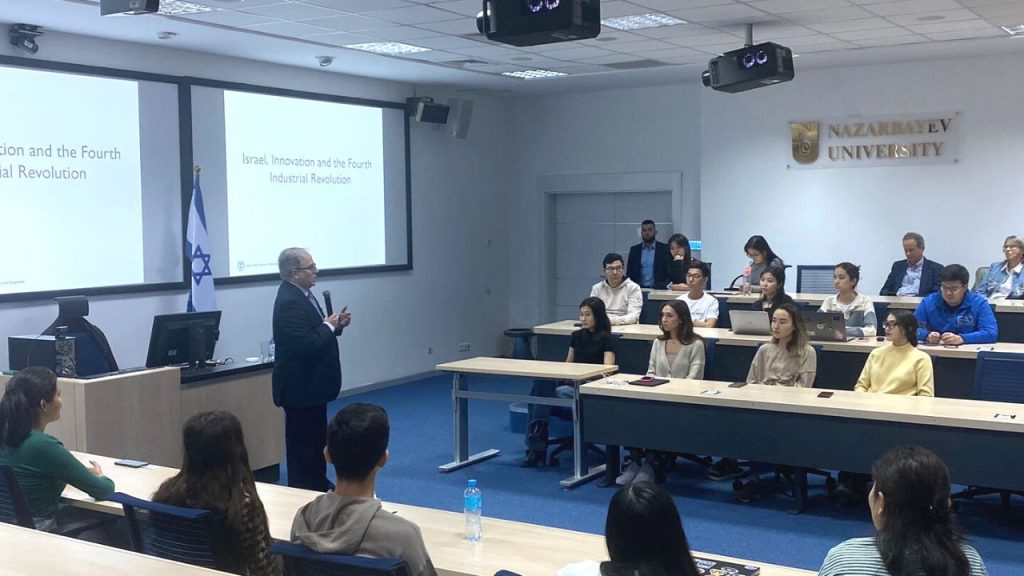 On November 2, 2022, as part of a guest lectures series, the Ambassador of the State of Israel to the Republic of Kazakhstan, Mr. Edwin Nathan Yabo Glusman, visited NU with a guest lecture on the topic: "Israel, innovation and the fourth industrial revolution.