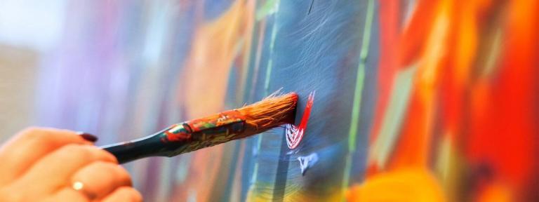 Each person creates his own unique ornament in this life. This opinion is shared by NU student Elmira Yusupova, who founded a project aimed at developing inclusive creativity through art sessions.