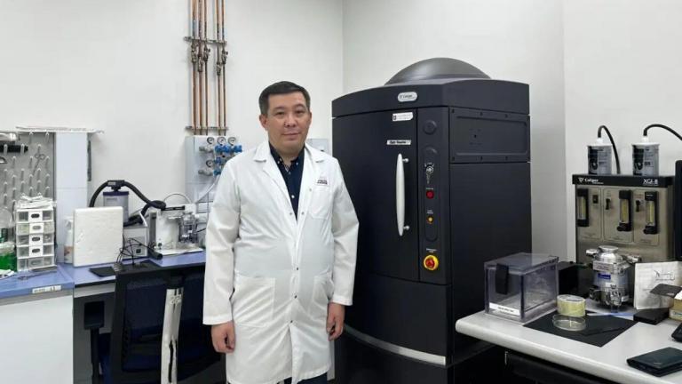 Senior Researcher at the Laboratory of Bioengineering and Regenerative Medicine at NLA Bauyrzhan Umbayev told Kazinform about his scientific research aimed at developing a cancer treatment. The scientist is developing a drug intended to treat malignant tumors of the colon by reducing the activity of the CDC42 protein, which also affects aging.