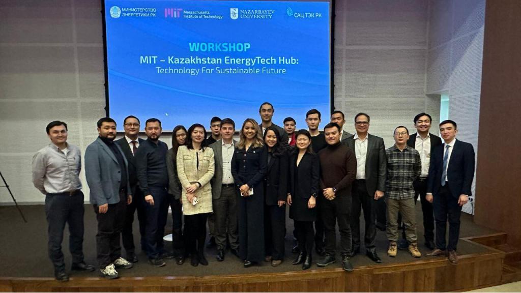 In this seminar experts were MIT teachers and representatives of American energy companies. On the first day of the seminar, participants discussed key aspects of Kazakhstan’s energy strategy: developing effective policies for modernizing heat and power infrastructure with a focus on the most advanced financing strategies, as well as the transition to cleaner energy sources and digitalization of power grids.