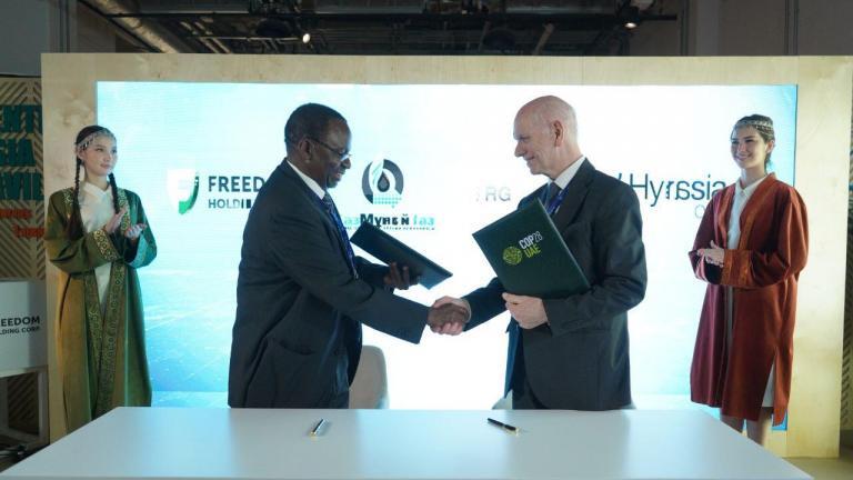 2023 жылдың 2 желтоқсанында Дубай қаласында (БАӘ) өткен БҰҰ Климаттың өзгеруі туралы негіздемелік конвенциясының 28-ші конференциясында (COP28) Назарбаев Университеті мен Халифа Университеті ынтымақтастық туралы бірлескен мәлімдемеге қол қойды. Бұл мәлімдеме екі институттың климаттың өзгеруінің өзекті жаһандық мәселесін шешуге деген ортақ міндеттемесін көрсетіп, ынтымақтастық туралы келісімге қол қоюды қарастырады.