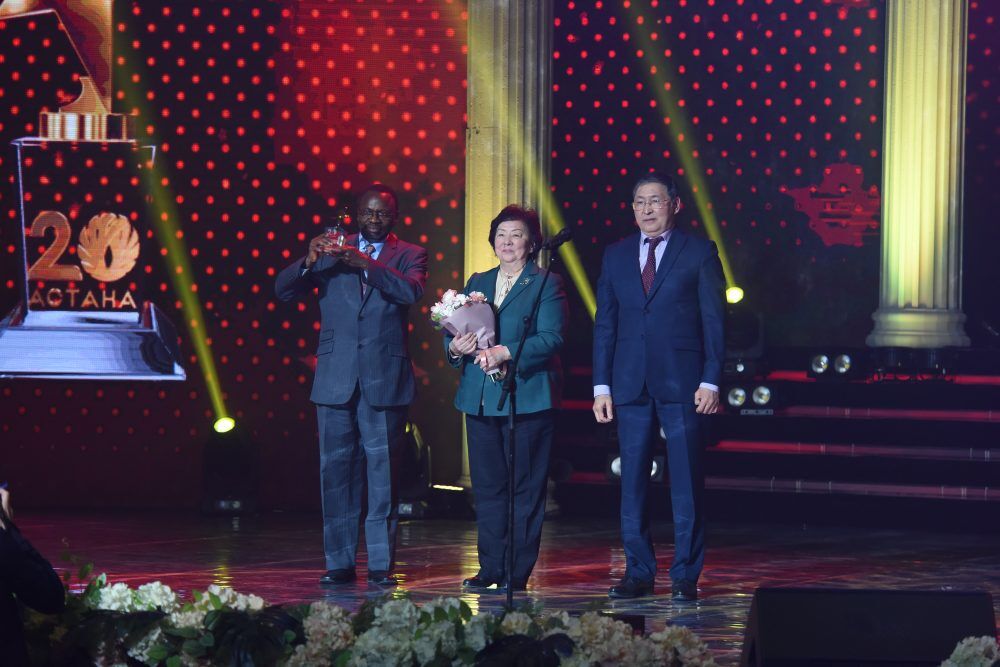 2018 жылғы 10 желтоқсанда «Астана» концерт залында «Елорда жұлдызы» сыйлығымен алғашқы салтанатты марапаттау рәсімі өтті. Назарбаев Университеті осы құрметті сыйлықтың иегері болды.