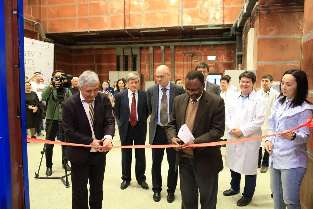 On April 26, 2019, a new research complex based on the INURA (Innovative NU’s Research Accelerator) pulse high-current ion accelerator launched at NU. The construction of the ion accelerator is the result of trilateral cooperation between NU (Kazakhstan), Lawrence Berkeley National Laboratory (USA) and National Research Tomsk Polytechnic University (Russia).