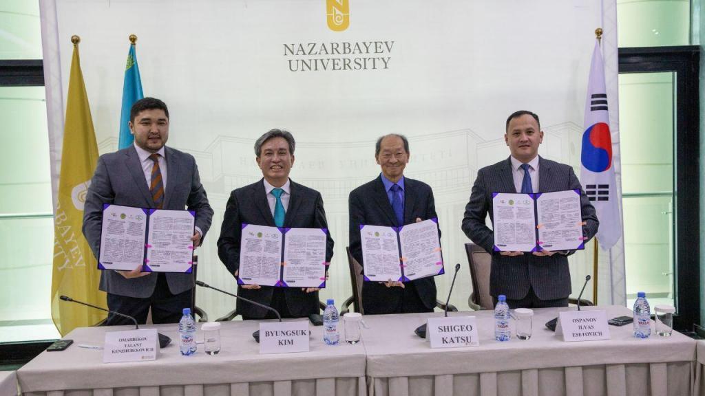 NU, Korea Institute of Civil Engineering and Building Technology (KICT), the Kazakh Ministry of Industry and Infrastructural Development, and Republican Union of Designers of Kazakhstan signed a Memorandum of Cooperation at the NU campus. The Memorandum will expand the Kazakh-Korean strategic partnership, the parties believe.