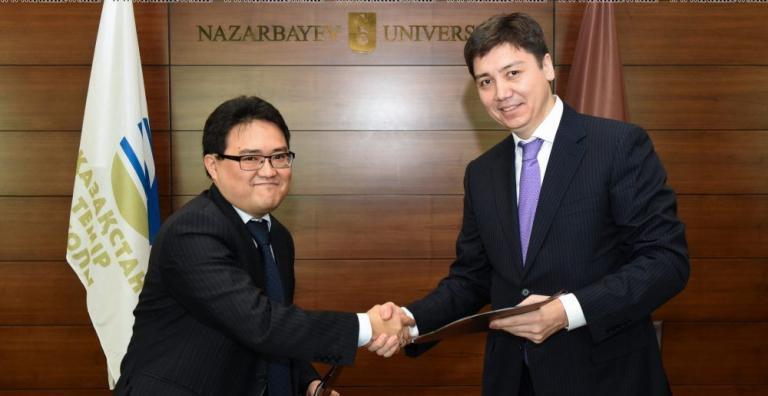 NU and JSC "NC "Kazakhstan Temir Zholy" signed a Memorandum of cooperation. Mr.