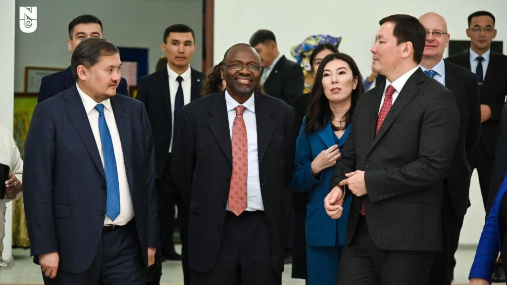 8 қыркүйекте Назарбаев Университетінің (NU) Президент м. а.