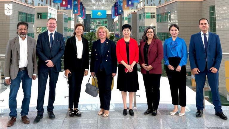 Это стало важной вехой в стремлении школы к совершенству в области бизнес-образования. Высшая школа бизнеса NU — ведущая бизнес-школа, стремящаяся к совершенству, инновациям и глобальной перспективе.