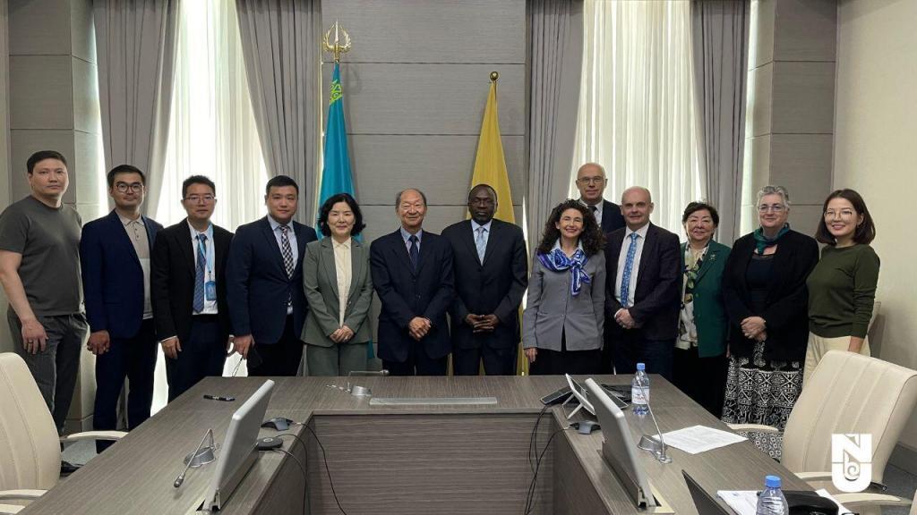 Пандемия COVID-19, безусловно, стала новым вызовом для всего мира и повлияла на все сферы жизнедеятельности людей, в том числе и на сферу образования. Так и НУ буквально «на ходу» приходилось принимать важнейшие решения, связанные с формированием новых правил и процедур поступления, не отходя от основополагающих принципов, лежащих в основе поступления и обучения в НУ: открытости, прозрачности и честности.