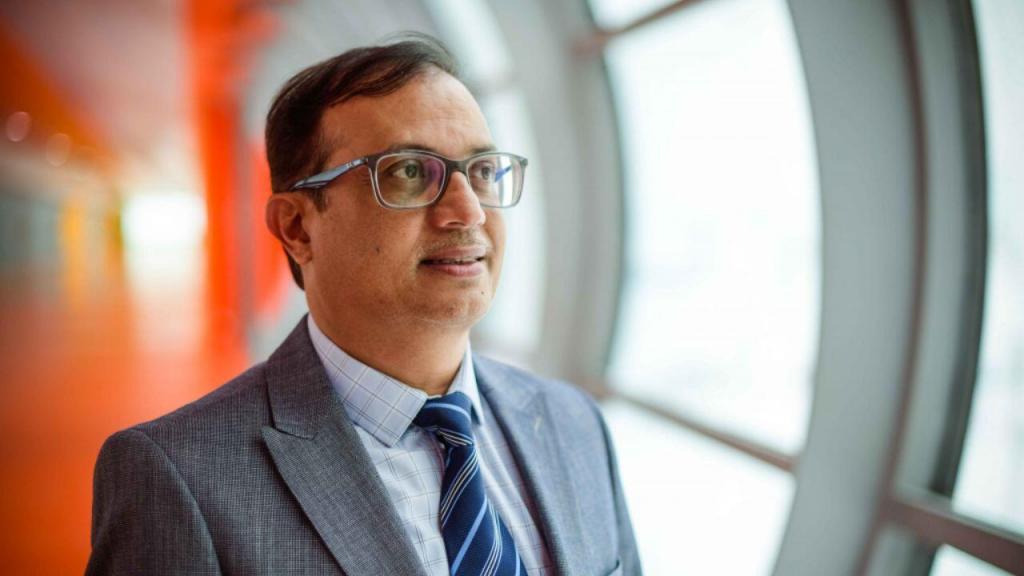 The "Hind Rattan" (a Hindi phrase translated to English as "Jewel of India") is one of the highest Indian diasporic awards granted to non-resident persons of Indian origin. A highly prestigious Hind Rattan Award-2023 by the NRI (Non Resident Indian) Welfare Society of India will be presented to Associate Professor Prashant Jamwal at the 42nd International Convention of NRIs in New Delhi, on the eve of Indian Republic Day next year.