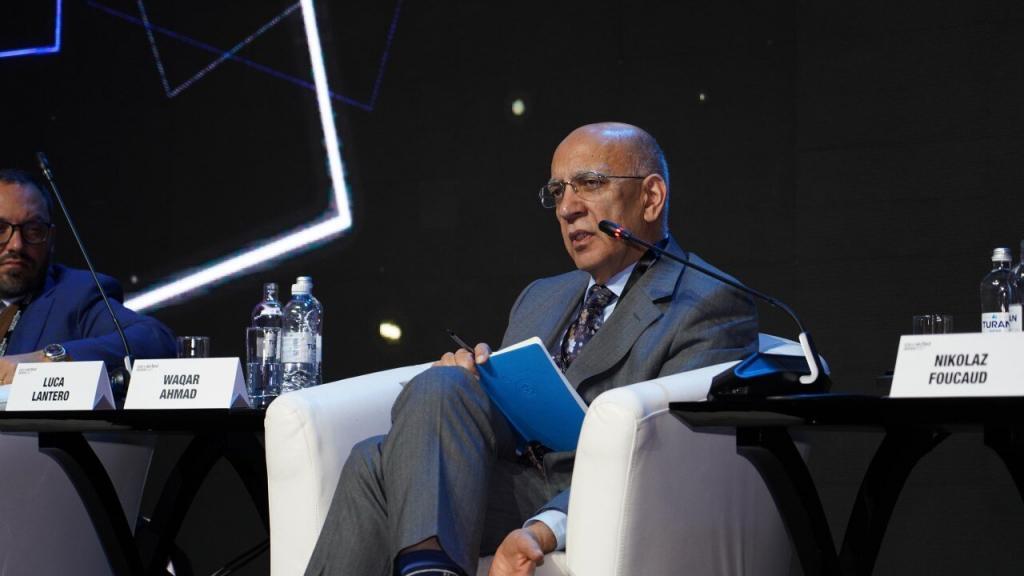 Among the speakers were NU representatives – President Waqar Ahmad, NLA CEO Dos Sarbassov, and Vice Provost Aida Sagintayeva. At the panel session "Global competitiveness of higher education: building a strategy", Waqar Ahmad spoke about the strategy of Nazarbayev University, which seeks to become a model for reforms in the higher education and science system of Kazakhstan.