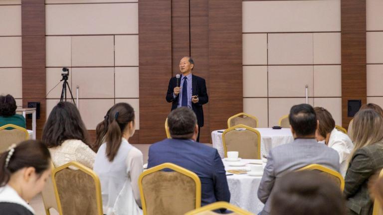 Серия бесед за завтраком о Трансформации нацелена стать постоянной платформой для обмена мнением спикерами о сложностях изменений и опыта их преодолений. Ожидается, что такие встречи будут проходить на регулярной основе для вовлечения сообщества НУ в процесс трансформации и укрепления их доверия к процессам изменений.