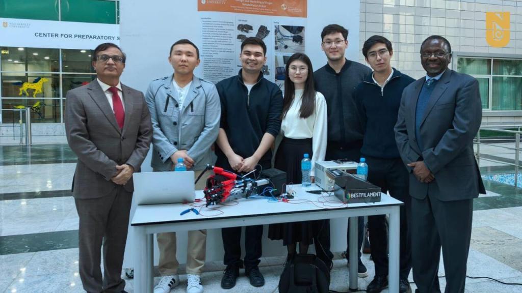 Қауымдастырылған профессор Прашант Джамвалдың «Оңалту мақсатында қолданылатын роботтар» курсын оқу барысында Инженерия және цифрлық ғылымдар мектебі, сондай-ақ Медицина мектебінің білім алушылары бірігіп, ауруханаларда оңалту мақсатында қолданылатын роботтардың функционалды прототиптерін құрастырып шықты. Қорытынды жобаларды таныстыру шарасына «QazInnovations» инновацияларды дамыту жөніндегі ұлттық агенттігі» АҚ, «Jas Ventures» ЖШС өкілдері және «Балаларды оңалтудың ұлттық орталығы» КЕАҚ дәрігерлері шақырылды.