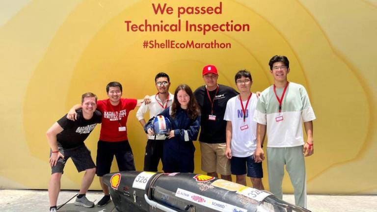 11-15 қазан аралығында олар Индонезиядағы Shell ECO Marathon Asia көрмесінде өздері құрастырған автокөлікті таныстырды. Электромобильді шығару процесі қалай өтті және оның ерекшелігі неде, BaigeNews.