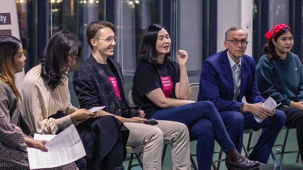 Сол туралы ұйымдастырушылар The Village журналымен әңгімеледі. Жоба академиялық ортада қудалауға мүлдем төзбеушілікті қалыптастыруға бағытталған.