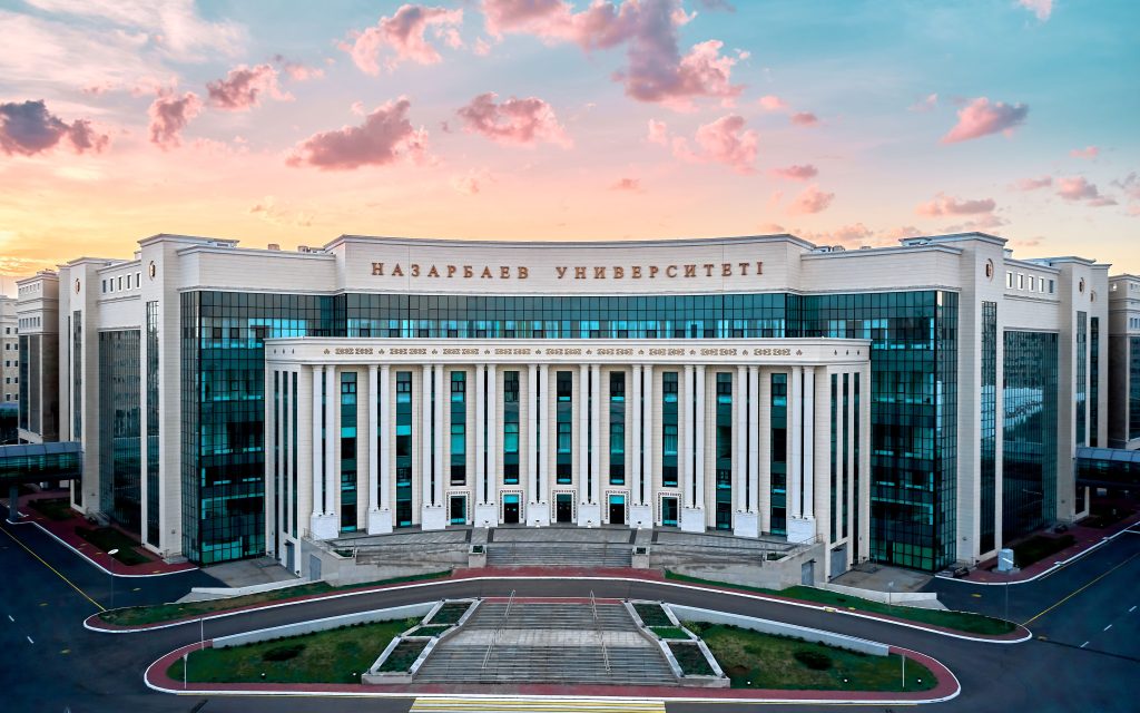 Назарбаев Университетінің (бұдан әрі – Университет) студенті айтқан, тексеруді талап ететін сексуалдық сипаттағы құқық бұзушылық жағдайлары туралы ақпарат бойынша Нұр-Сұлтан қаласы «Есіл» ауданының Полиция басқармасы тиісті процессуалдық әрекеттерді жүргізуде. Университет кез келген зорлық-зомбылық әрекетіне мүлдем төзбеушілік қағидатын ұстанады және тергеуге жан-жақты көмек көрсетеді.