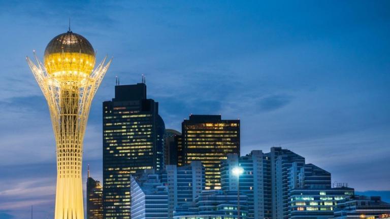 NU зерттеулер жөніндегі вице-деканы Риккардо Пелиццо елордада өткен халықаралық форумға қатысып, сөз сөйледі. Бас қосу Қазақстандағы партиялық-саяси жүйенің даму эволюциясына арналған.