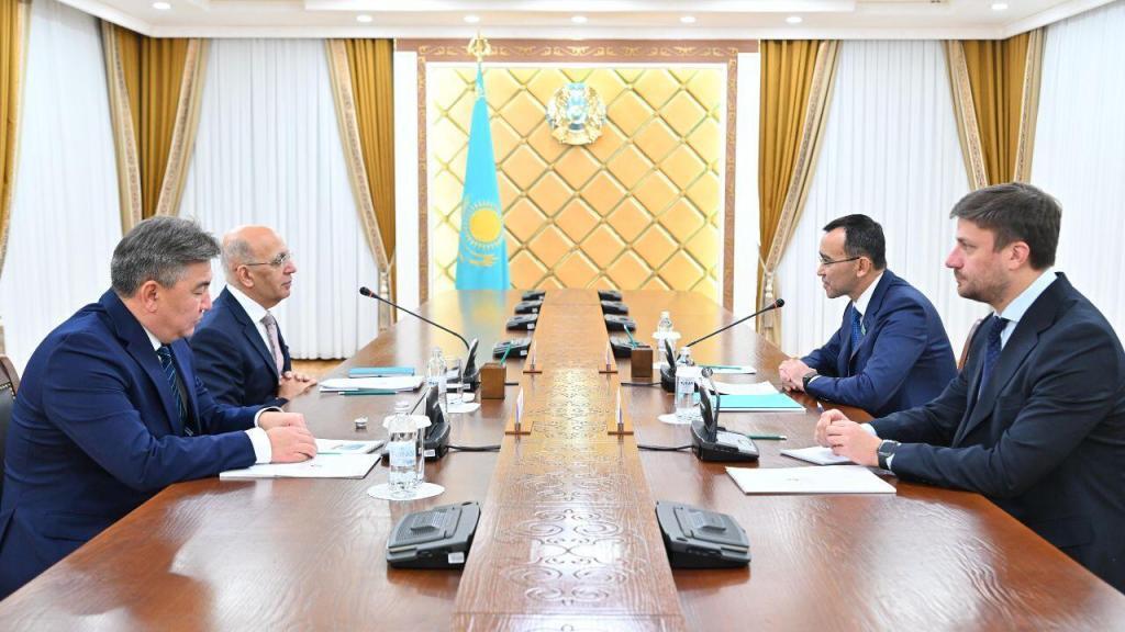 Maulen Ashimbayev emphasized that the advancement of science remains a top priority in state policy. Under the directive of the President, systemic measures are being implemented to enhance the potential of domestic science and create conditions for the widespread adoption of innovations across all sectors of life.