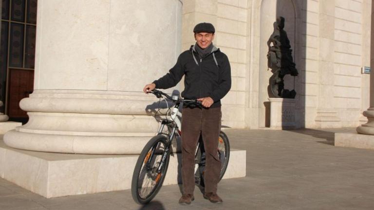 Our next Galym-Galam rubric guest is Nasser Madani, Assistant Professor at the School of Mining and Geosciences. In his interview, Professor Madani explains what brought him to Kazakhstan and why the widespread fascination with electric cars is a good sign for the future of the mining industry.