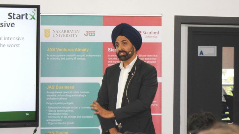 Darsh Mann from StartX accelerator, Silicon Valley visited Kazakhstan last week. StartX, with 16 unicorns and 90% startup success rate represents, today is one of the strongest communities to support entrepreneurs.