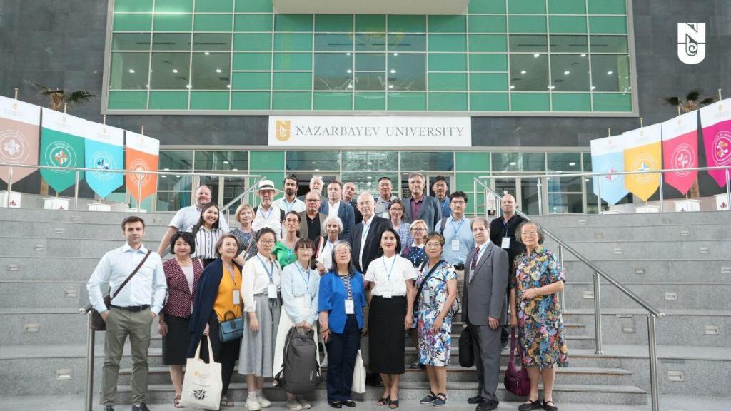 2023 жылғы конференция тақырыбы: «Алтай әлемін зерттеудің жаңа көздері». Отырыс шеңберінде Халықаралық Түркі академиясы Моңғолияда 2022 жылы табылған археологиялық олжалар, көне түркі тіліндегі руникалық жазбалар, оның ішінде «түрік» атауының ең ерте пайда болуы туралы тарихшы Базылхан Н.