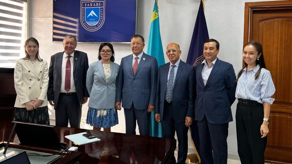 Школа медицины Назарбаев Университет рада сообщить Вам об открытии Еженедельной научно-исследовательской серии семинаров. Данные семинары будут посвящены широкому кругу исследований в области медицины и общественного здравоохранения, которые были проведены профессорко-преподавательским составом Школы Медицины.